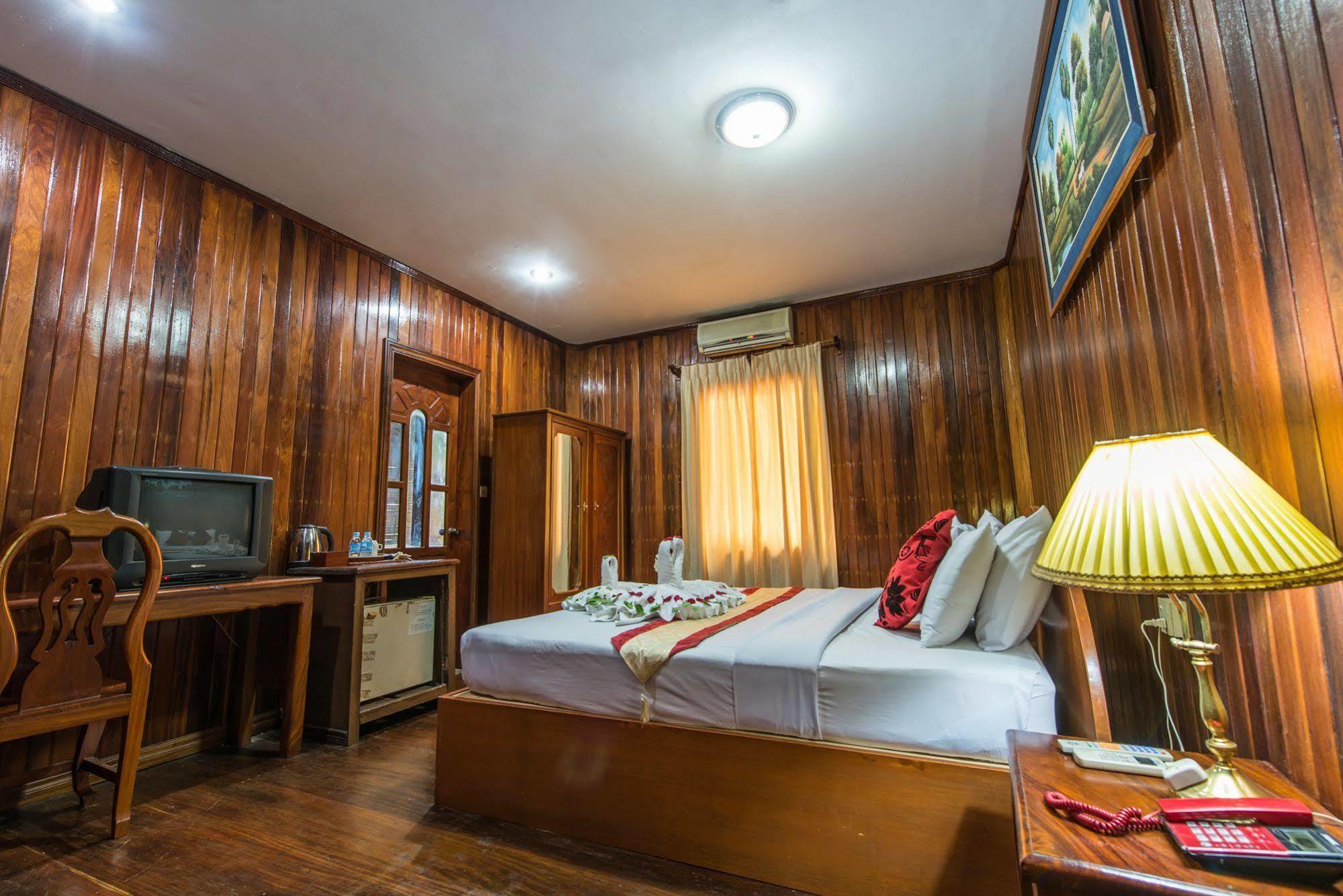 Neak Pean Hotel - Wooden House Siem Reap Extérieur photo